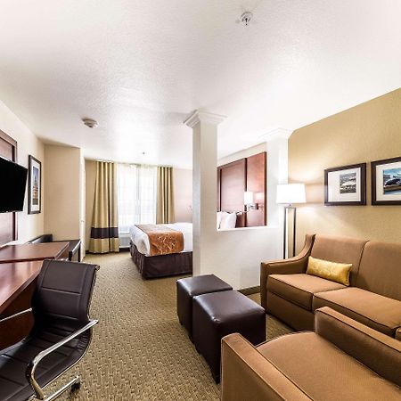 Comfort Suites Grand Prairie - Arlington North Εξωτερικό φωτογραφία