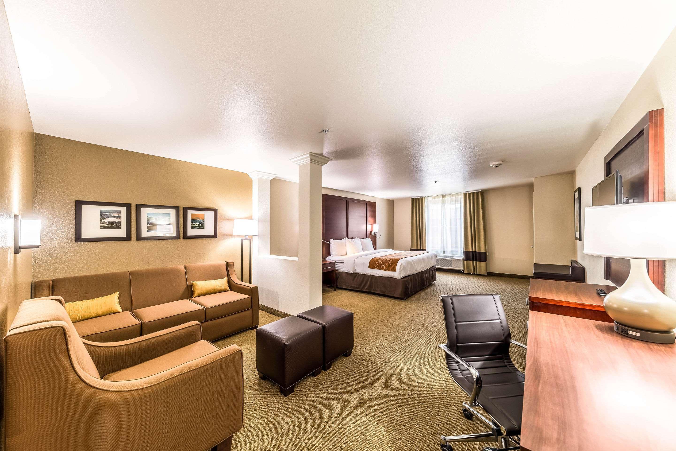 Comfort Suites Grand Prairie - Arlington North Εξωτερικό φωτογραφία