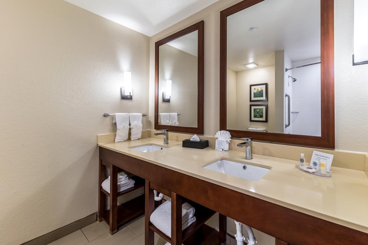 Comfort Suites Grand Prairie - Arlington North Εξωτερικό φωτογραφία
